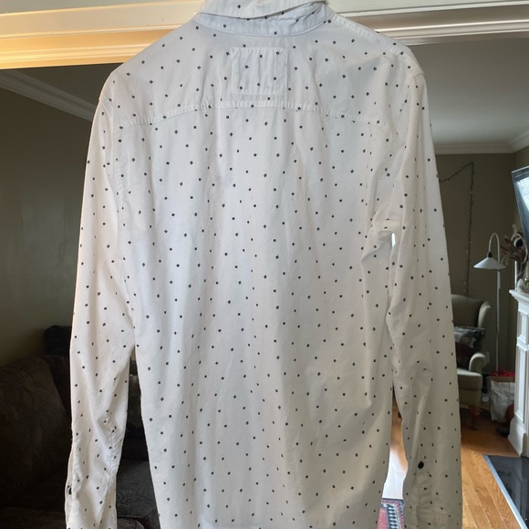 White patterned Long Sleeve button down - Picture 2 of 3